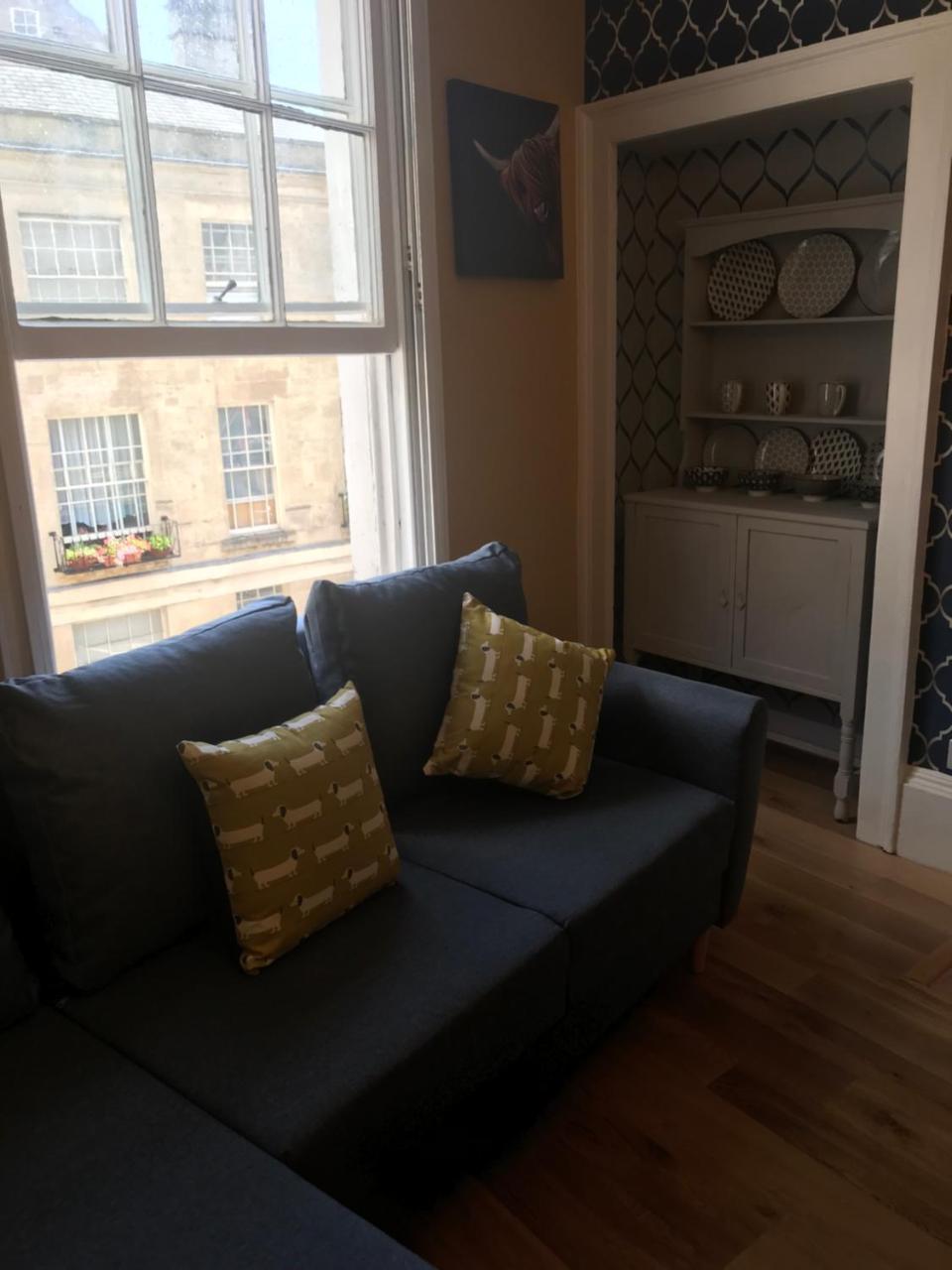 Central City Pad One Bedroom Plus Double Sofabed 바스 외부 사진
